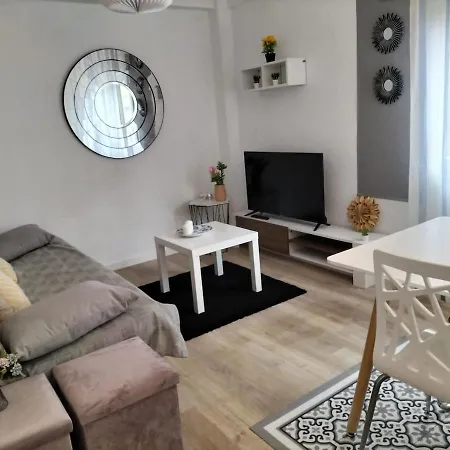 A Beautiful In Apartment Gijón